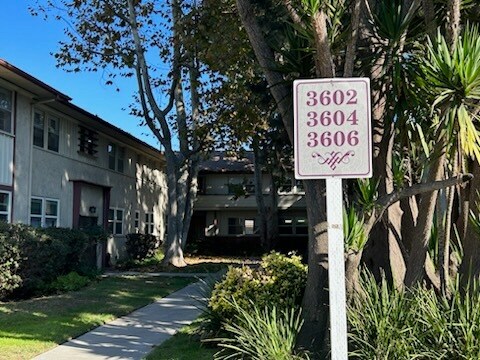 Building Photo - 3604 Kalsman Dr