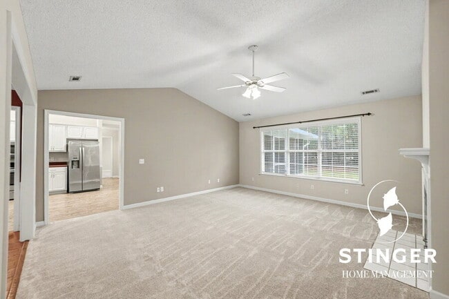 Building Photo - 76 Wade Hampton Dr