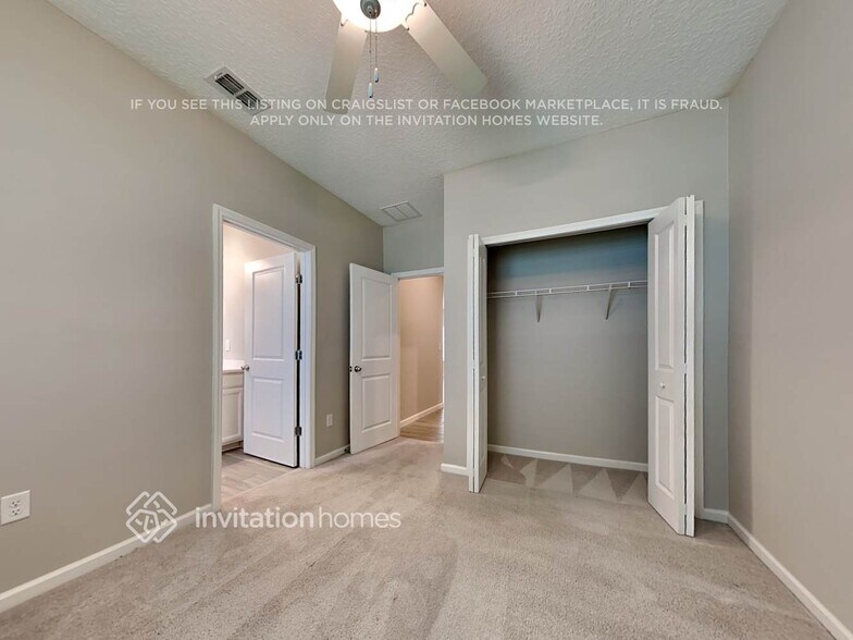 Building Photo - 9926 Lemon Grass Ln