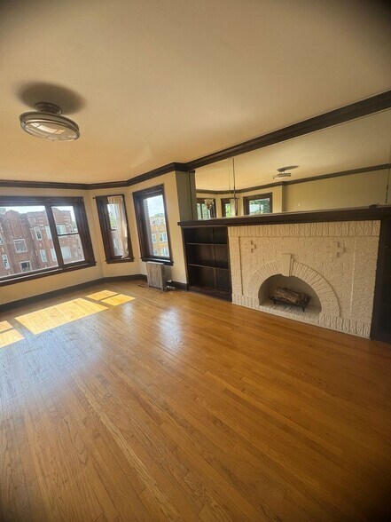 Building Photo - 8141 S Marshfield Ave