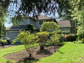 Building Photo - Lovely 3 Bedroom/2.5 Bath, Great Edmonds N...