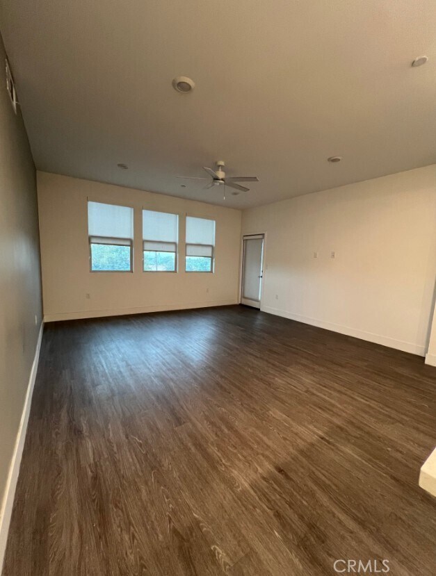 Building Photo - 8016 Santa Fe Springs Rd