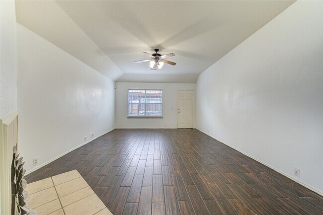 Building Photo - 14027 Coveney Dr