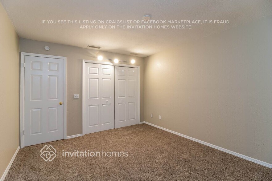 Building Photo - 1007 Ell Way