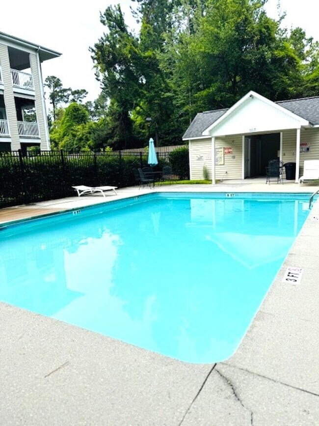 Building Photo - Sagedale Drive Unit 202