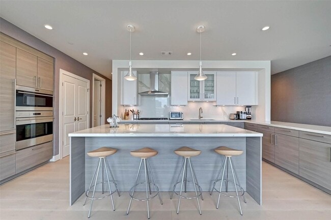 Primary Photo - 2047 Westcreek Ln Ln