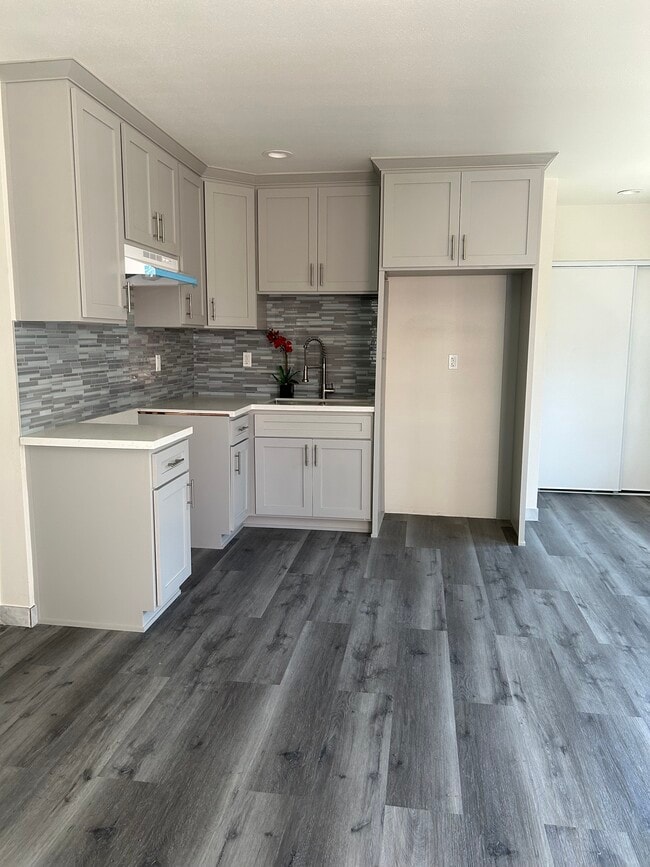 Building Photo - 10820 Croesus Ave