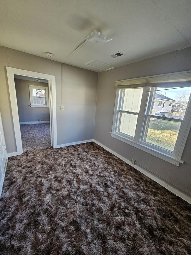 Building Photo - 539 S McKinley St