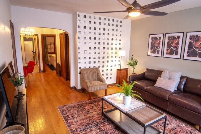 Building Photo - 1514 16th St SE