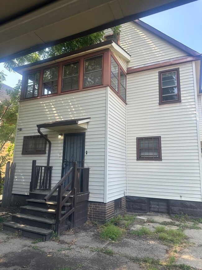 Building Photo - 6604 Bonna Ave