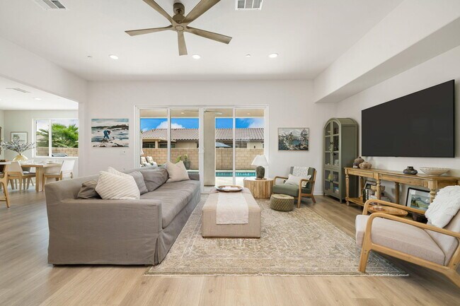 Building Photo - 81887 Via Encinitas