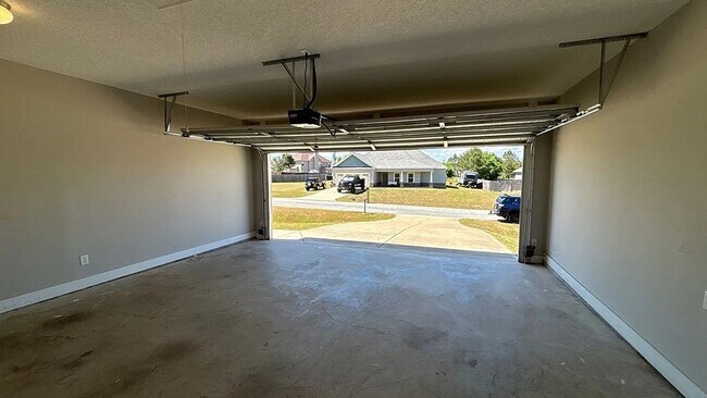 Building Photo - 6 Cheyenne Trl