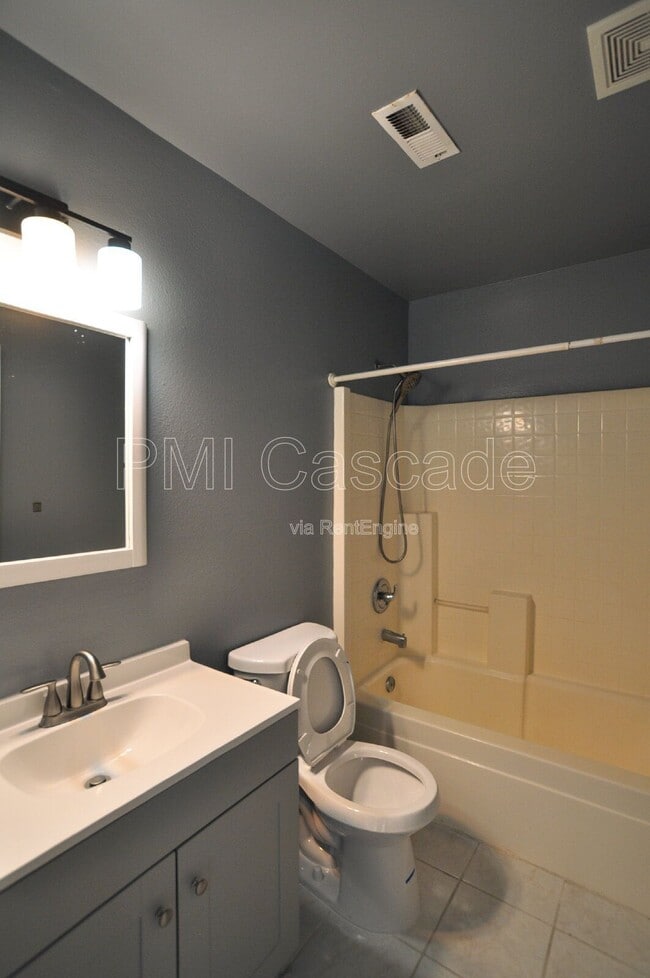 Building Photo - 2320 156th St Ct E