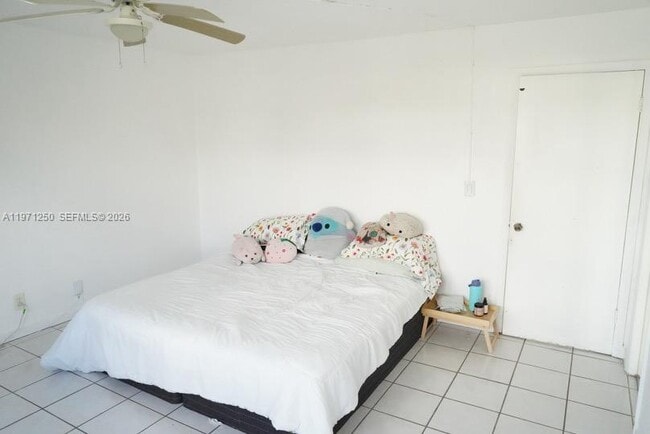 Building Photo - 1389 W 71st St