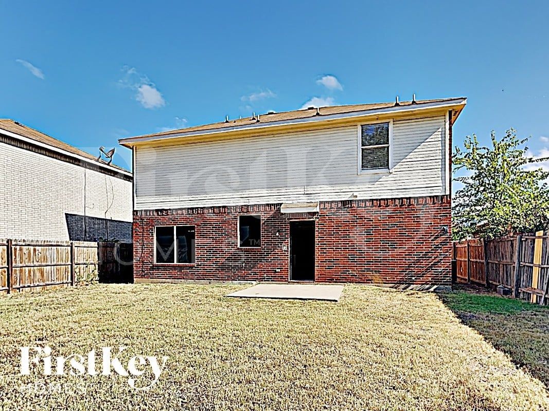 Building Photo - 530 Alameda Ave