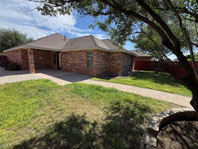 Building Photo - 7309 Bellini St