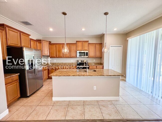 Building Photo - 11211 Flora Springs Dr