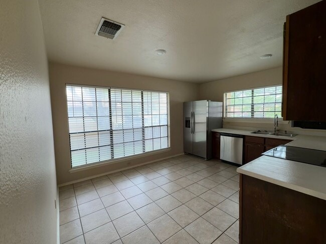 Building Photo - Charming Single-Story Home Near 1604 & Culebra