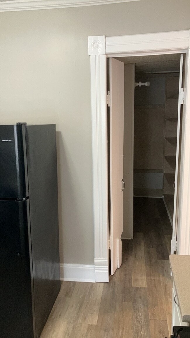 Building Photo - 1150 Creighton Ave