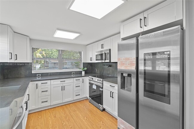 Building Photo - 220 NW 134th St