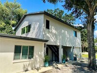 Building Photo - 1304 E Gore St