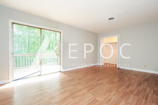 Building Photo - *Freshly Ready* Move In Today! - 2771 NC Hwy 14 Reidsville, NC 27320