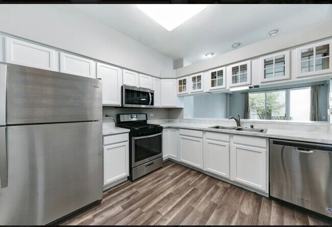 Building Photo - 2531 Bordeaux Ln