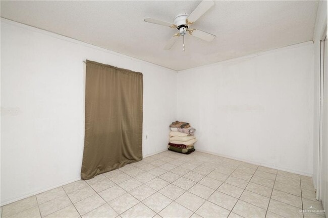 Building Photo - 20 Albacore St