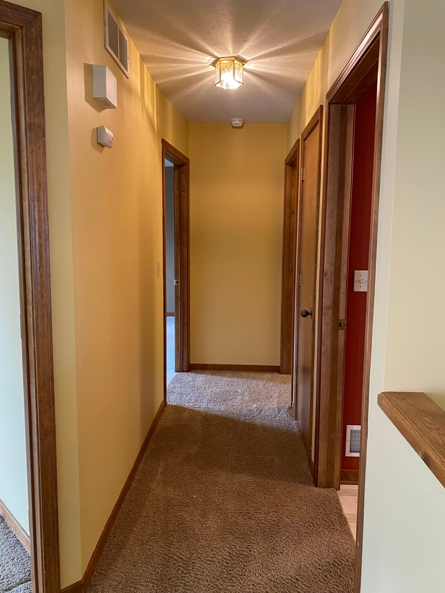 Building Photo - 855 Claremont Ct