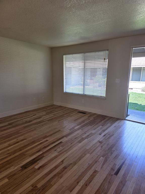 Building Photo - 300 Shafer Ln