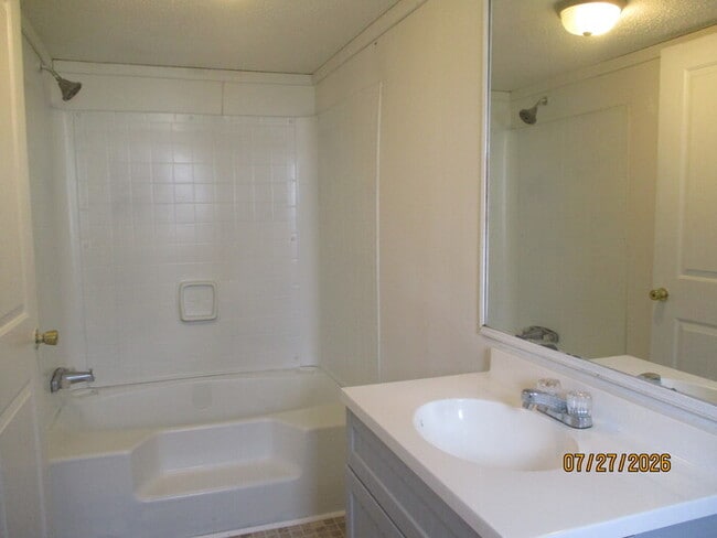 Building Photo - 139 Cypress Ln