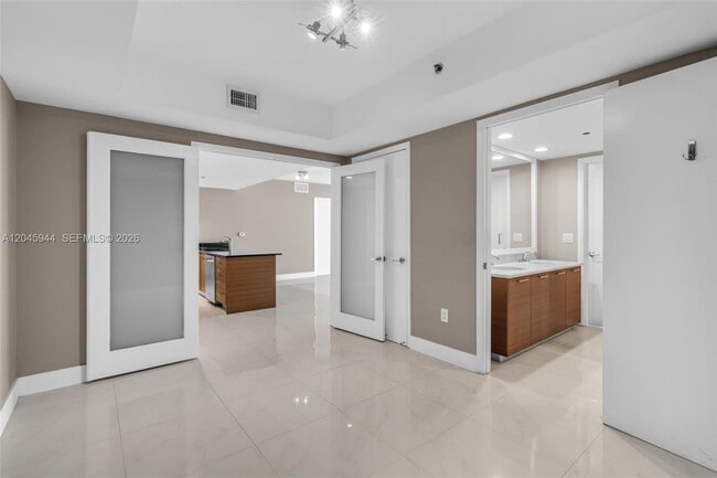 Building Photo - 50 Biscayne Blvd