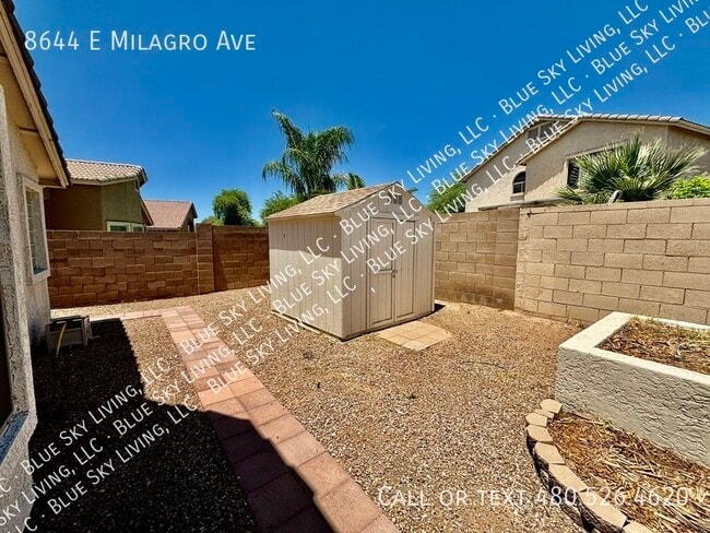 Building Photo - 8644 E Milagro Ave