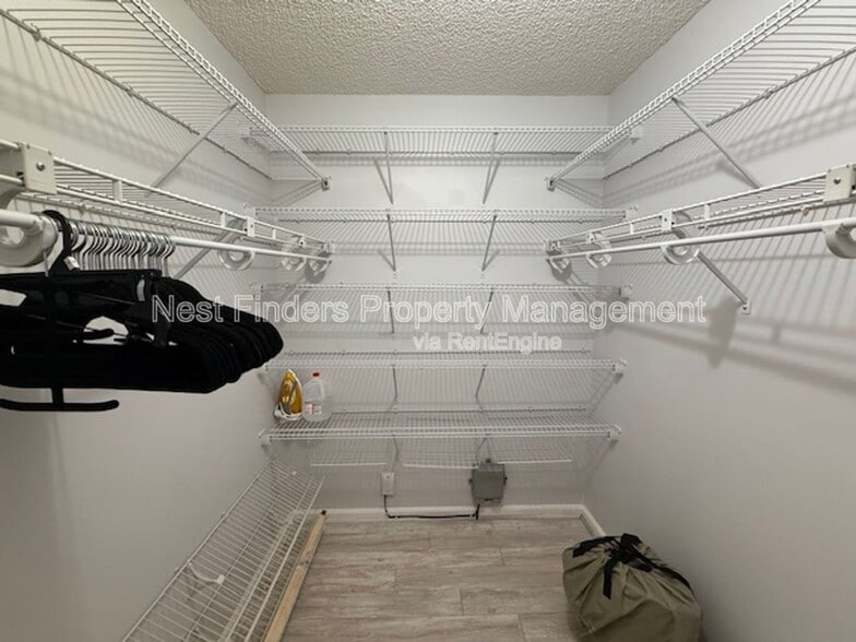 Building Photo - 11644 Lazy Willow Ln