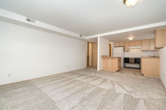 Building Photo - 3Bd/3.25Ba Seattle House
