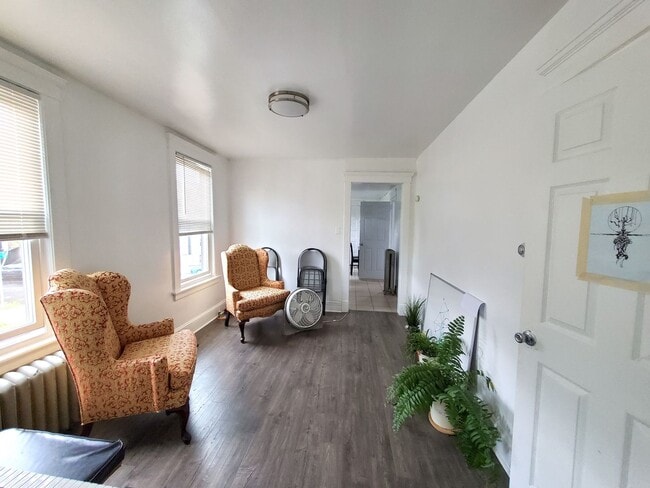 Building Photo - 34Guilden1st&amp;2ndFl