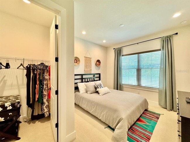 Building Photo - 3722 W Mango Ave