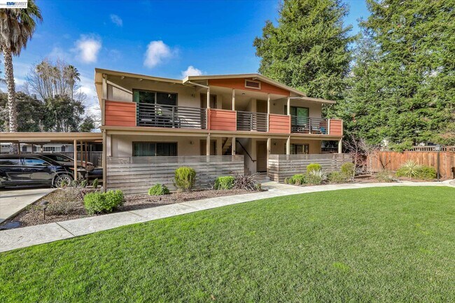 Building Photo - 50 Casa Maria Ct