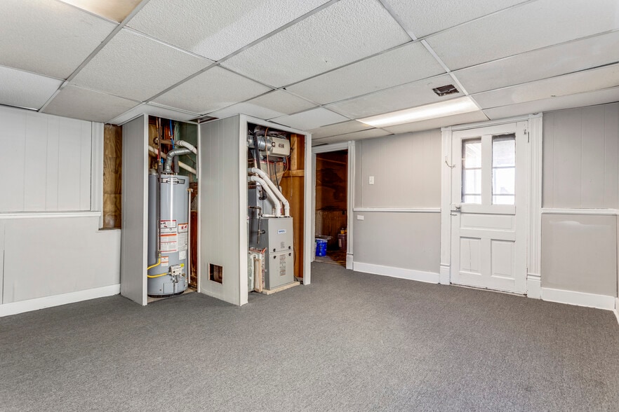 Building Photo - 1622 Westmont Ave