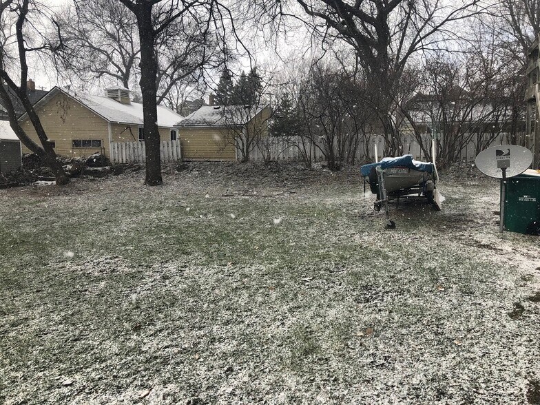 Building Photo - 510 Holcombe St S