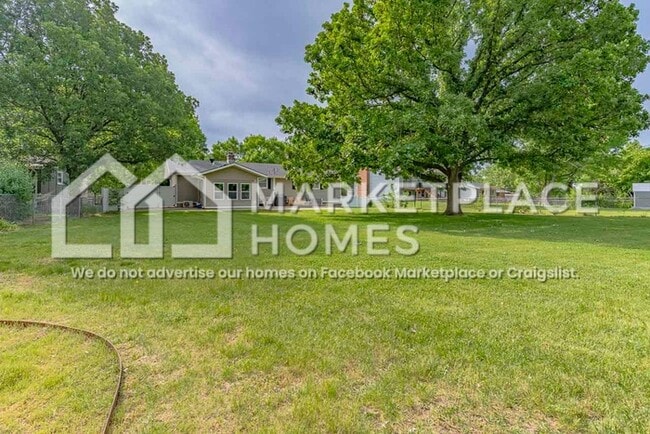Building Photo - 3145 Ella Ln
