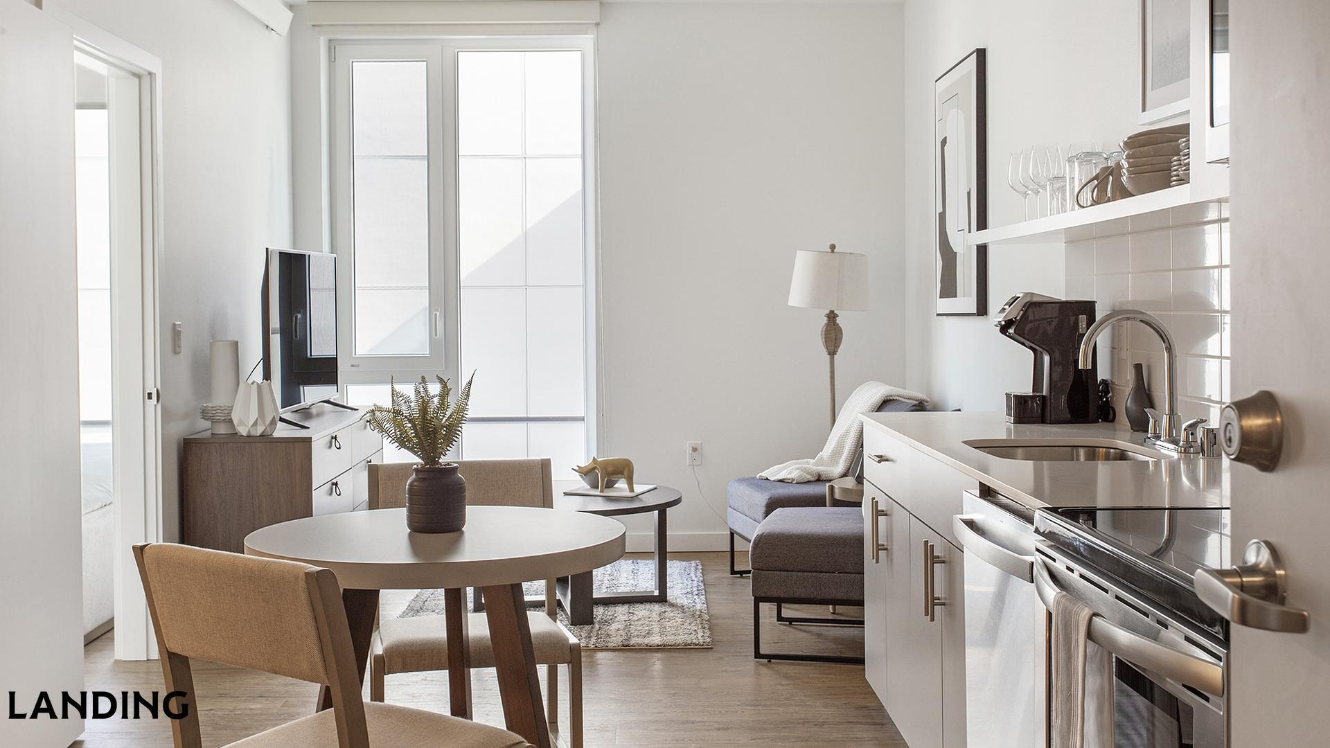 Building Photo - 1419 24th Ave