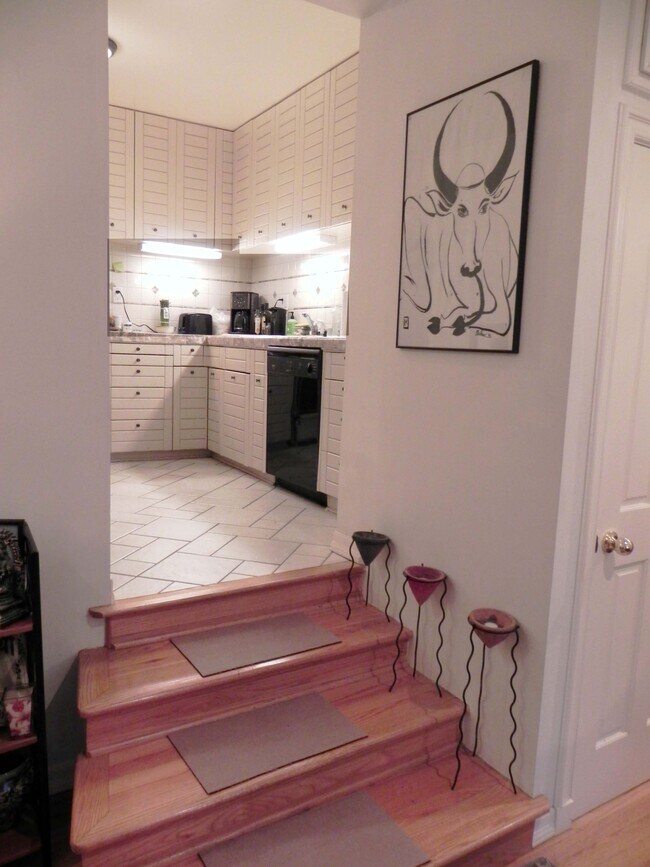 Entrance to kitchen - 21980 Alta Dr