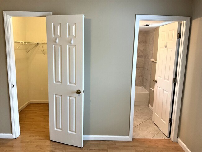 Building Photo - 5442 Fulmar Dr