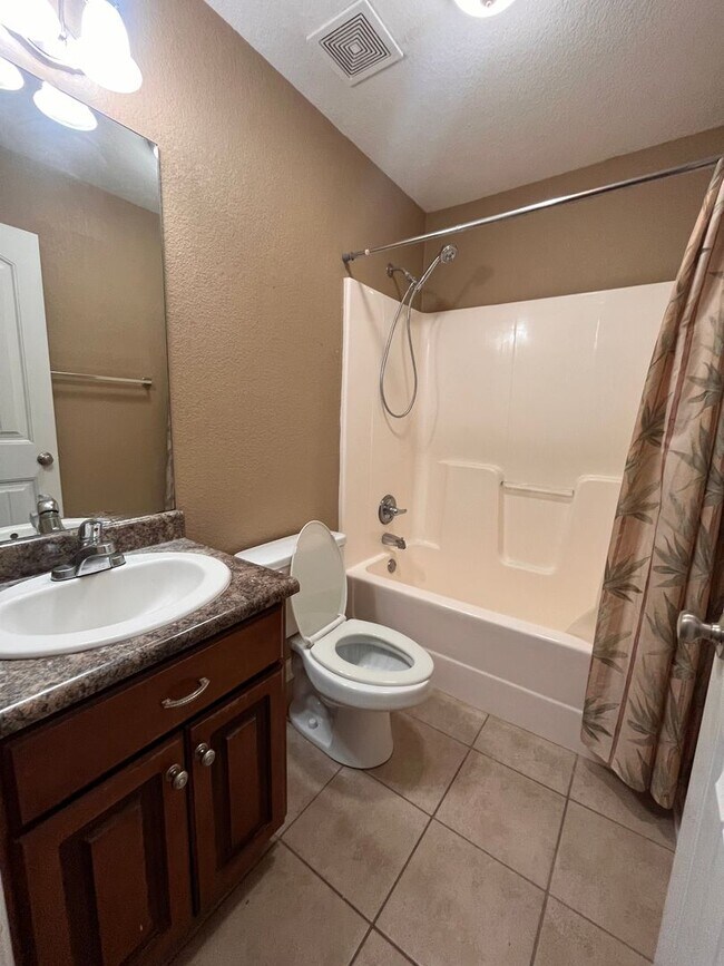 Building Photo - 5114 Branch Point Dr