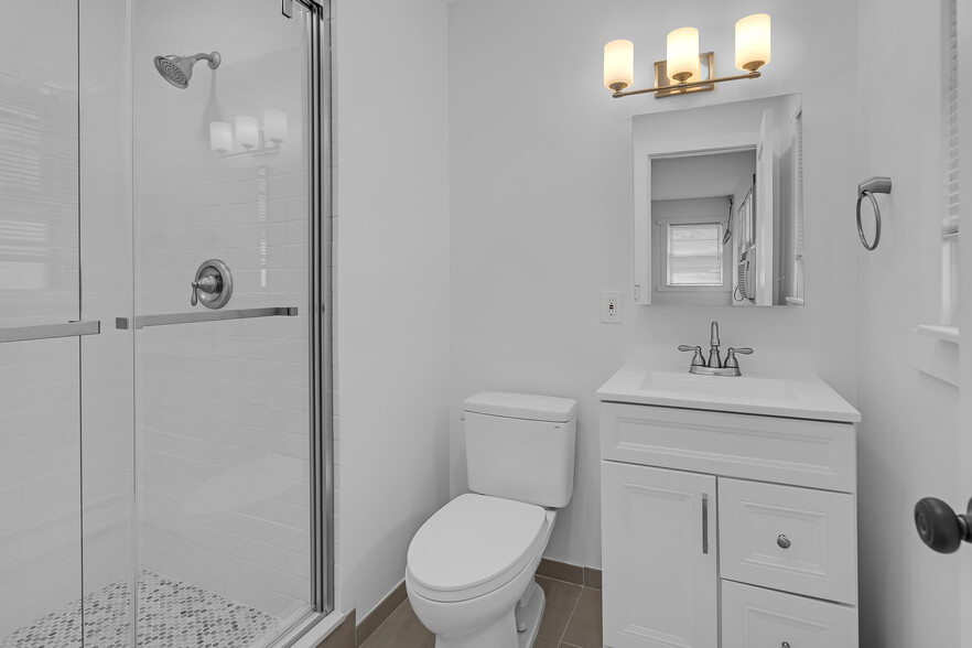 Master Bedroom Brand New Full Bathroom - 651 Beau Ct