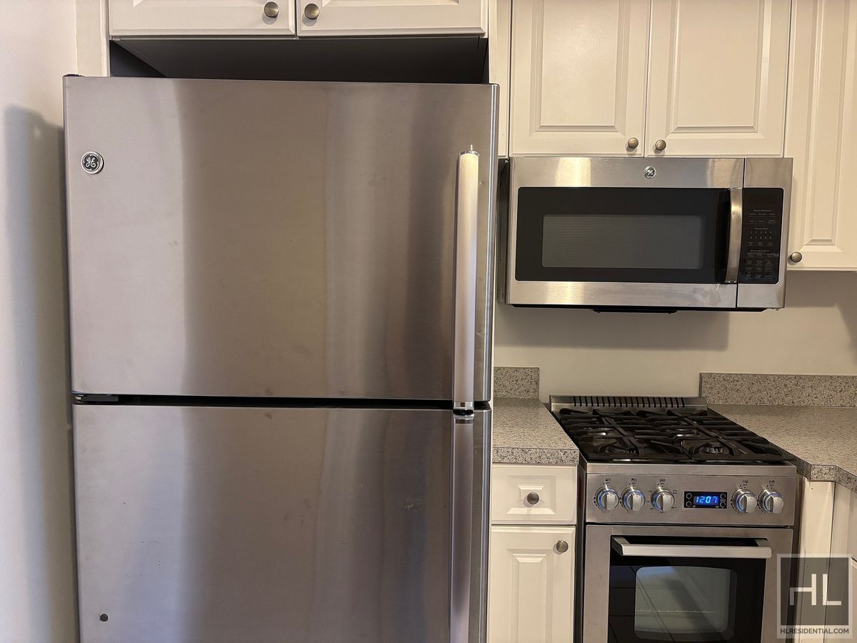 Building Photo - AMSTERDAM AVENUE