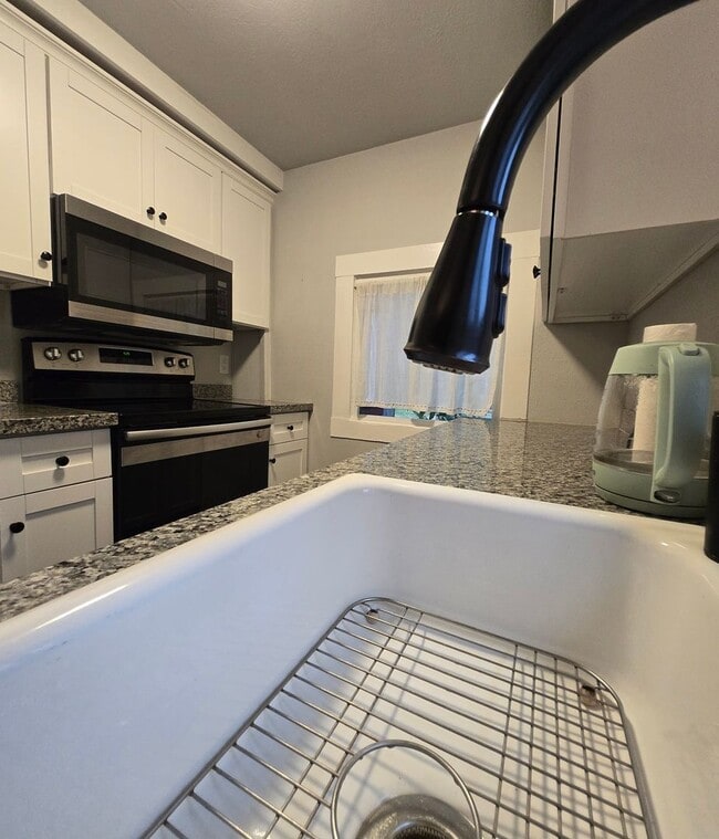 Building Photo - Charming 1920 Updated Vintage Home with AD...