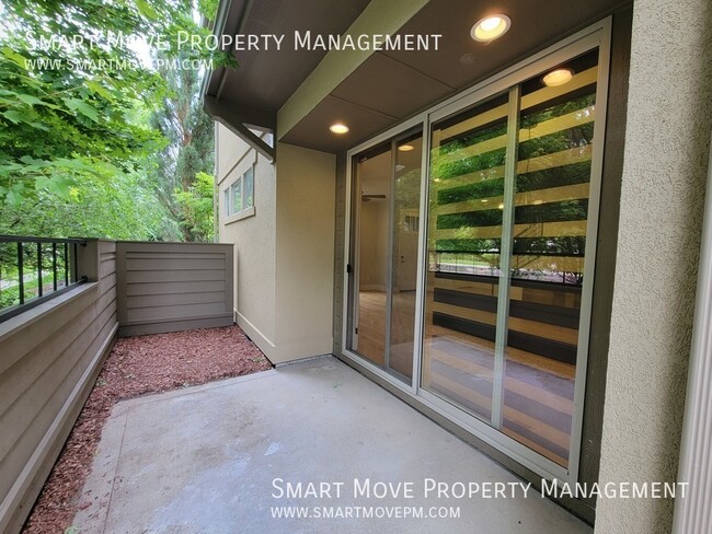 Building Photo - Harris Ranch Townhome in Mill District. Ne...