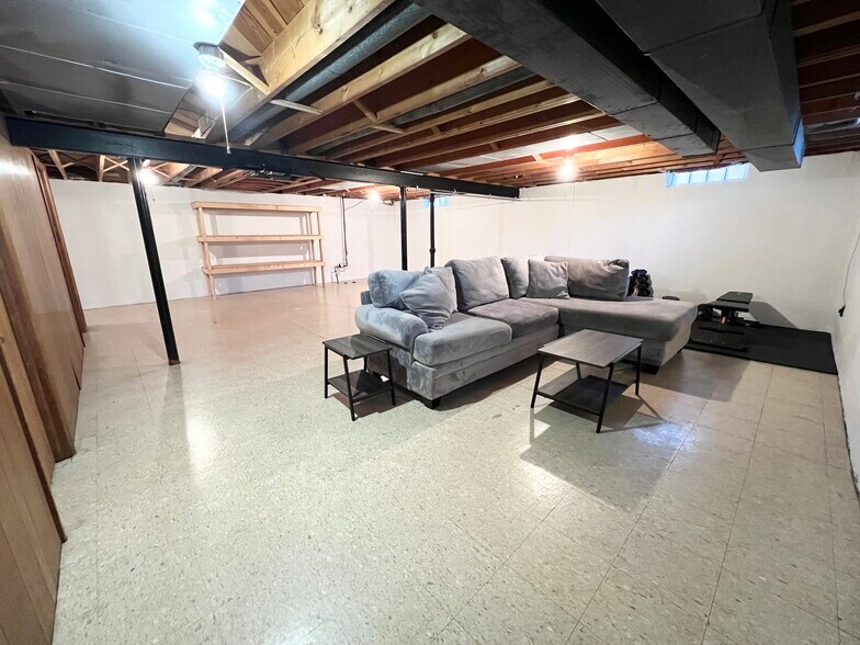 Building Photo - 30541 McGrath Dr